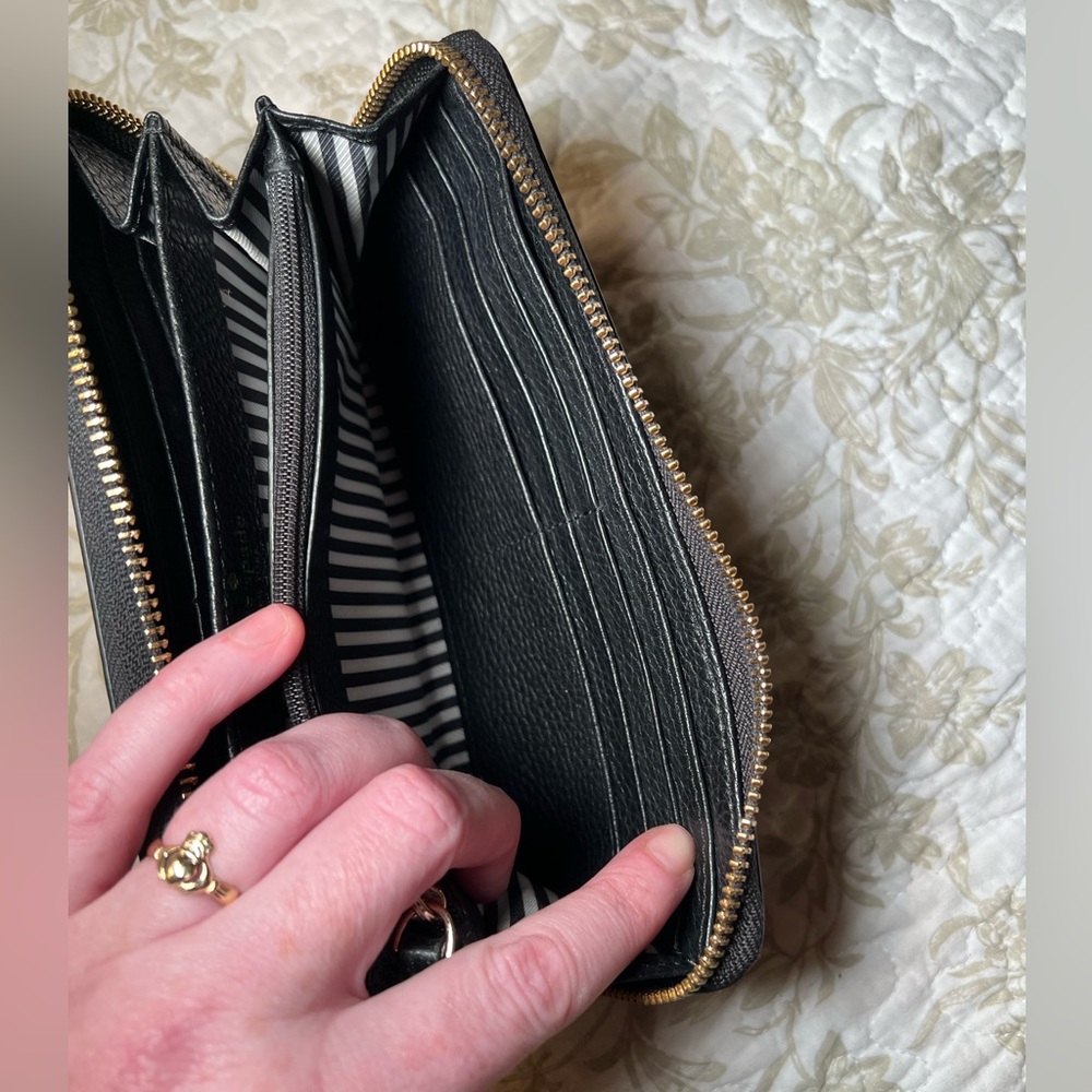Kate Spade Continental Black Leather Zip Wallet, Classic Minimalist 90s - Picture 10 of 14